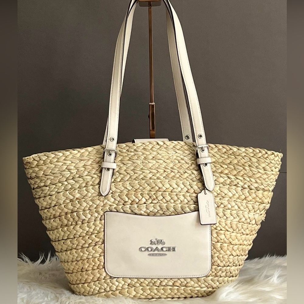 CJ518 - Coach Large Tote